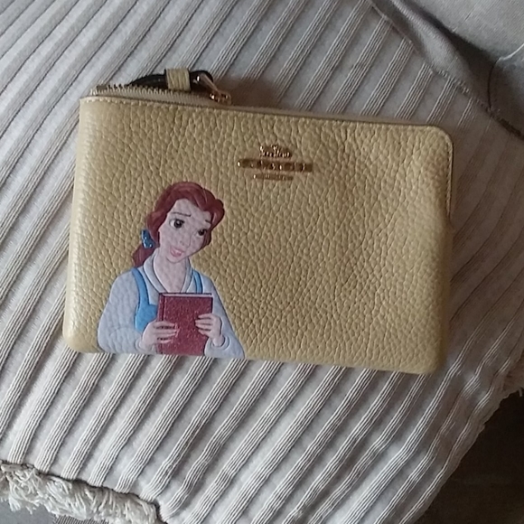 DISNEY PRINCESS COLLECTION X COACH (BELLE)